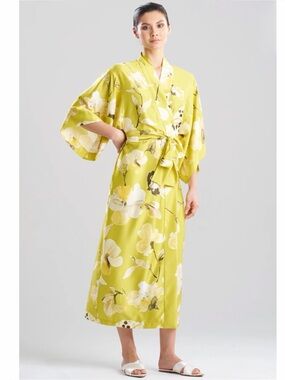 New Natori Aurelia Robe in Chartreuse size Small